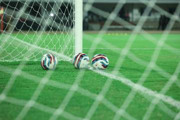 皇马：17年前更衣室内讧群殴，老佛爷铁血清洗荷兰帮，铸如今辉煌（配图示意）